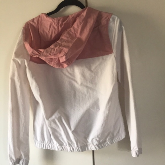 - Hooded jacket - Picture 2 of 2